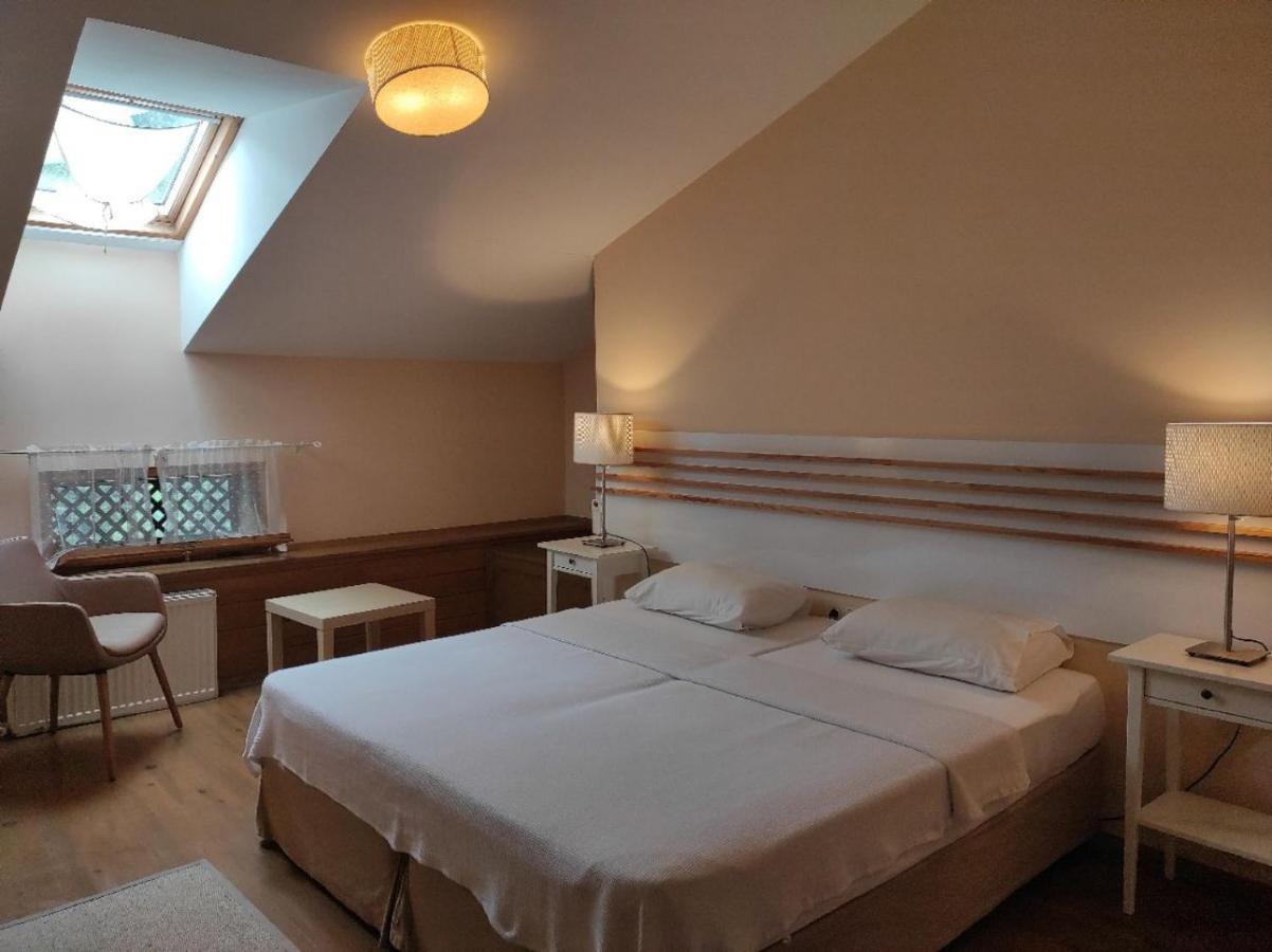 Camlihemsin Tasmektep Hotel Bagian luar foto