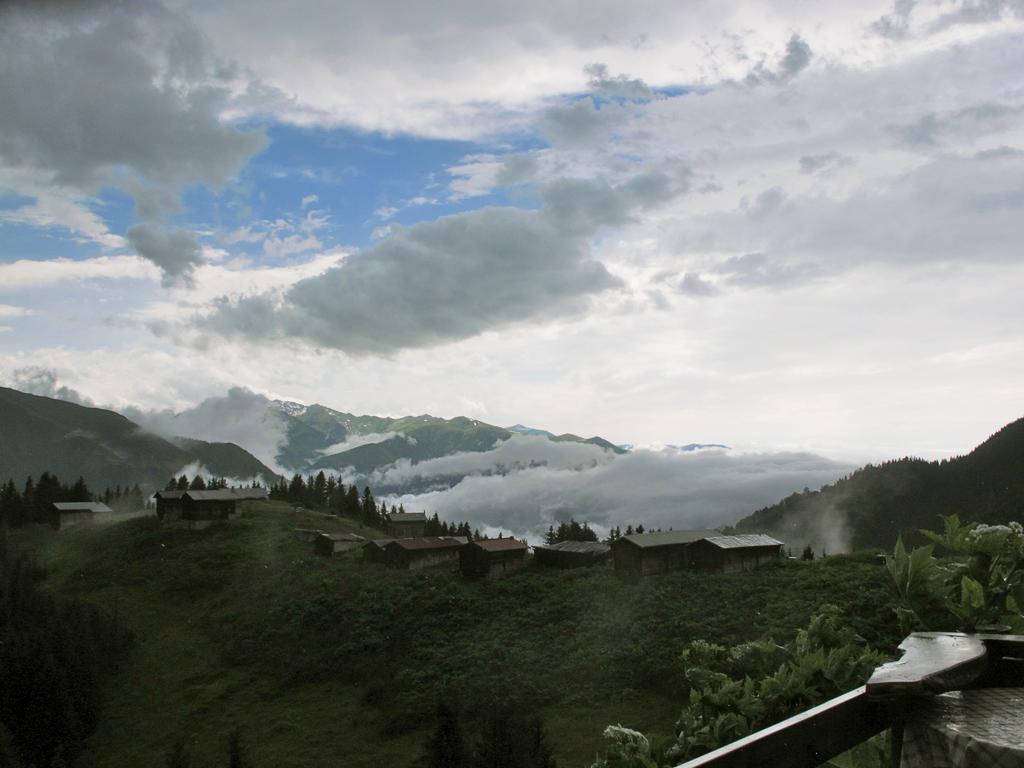Camlihemsin Tasmektep Hotel Bagian luar foto