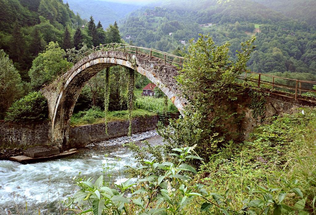 Camlihemsin Tasmektep Hotel Bagian luar foto